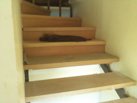 ESCALA EN CONTRUCCION